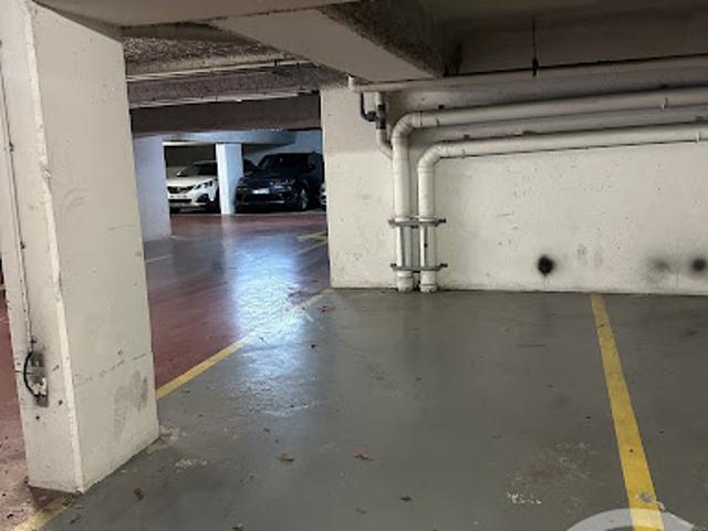 Garage vente à Paris, Île-de-France