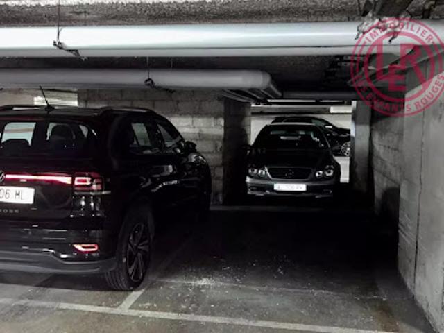 Garage vente à Paris, Île-de-France