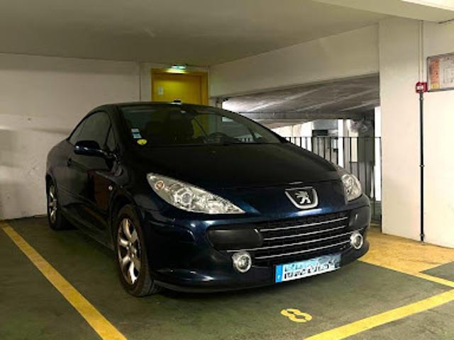 Garage vente à Paris, Île-de-France