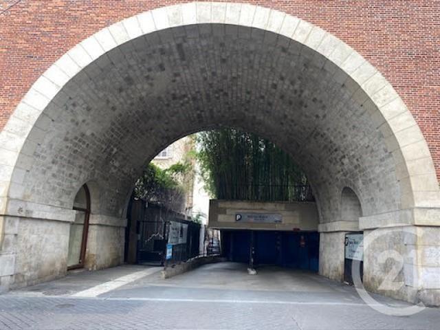 Garage vente à Paris, Île-de-France