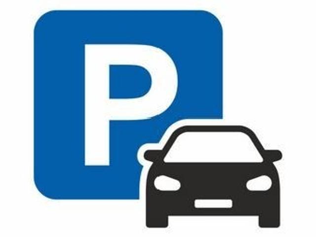 Garage vente à Paris, Quartier de la Muette