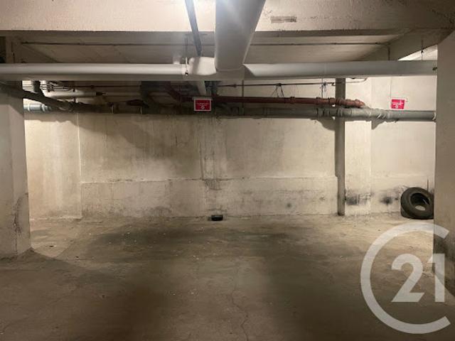 Garage vente à Paris, Île-de-France