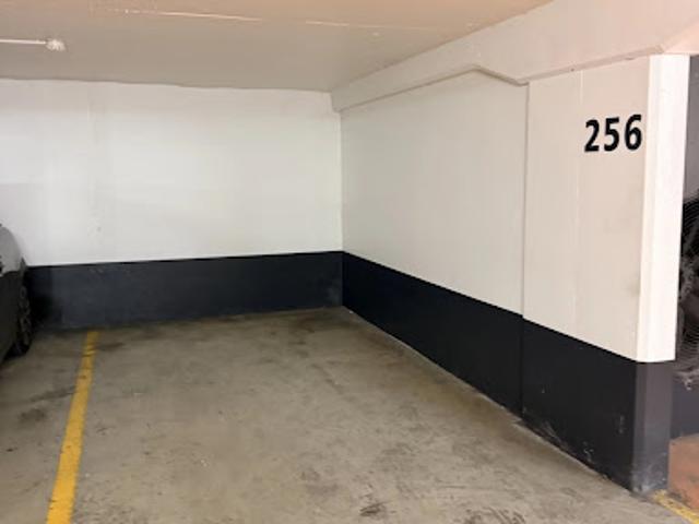 Garage vente à Paris, Île-de-France