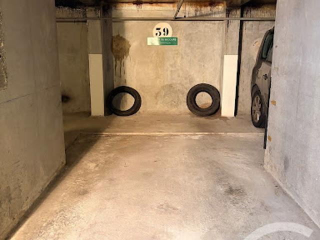 Garage vente à Paris, Île-de-France