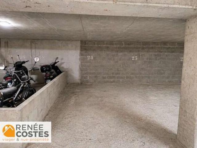 Garage vente à Paris, Île-de-France