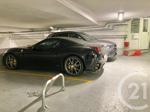 Garage vente à Paris, Île-de-France