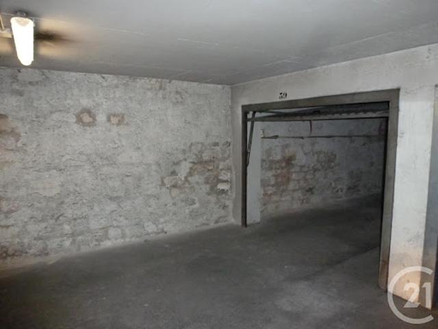 Garage vente à Paris, Île-de-France