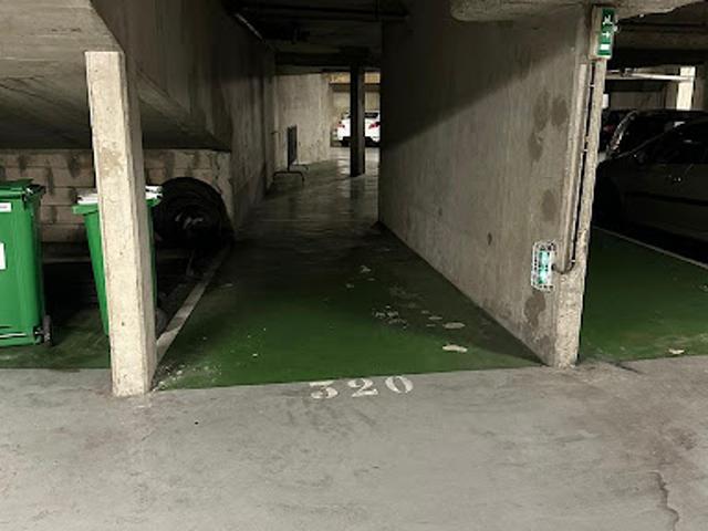 Garage vente à Paris, Île-de-France
