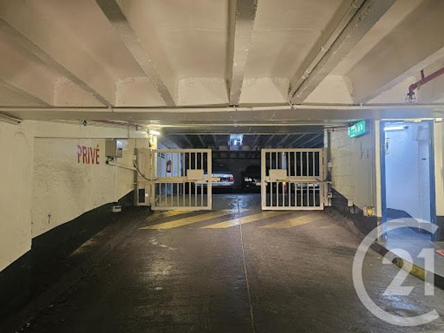 Garage vente à Paris, Île-de-France