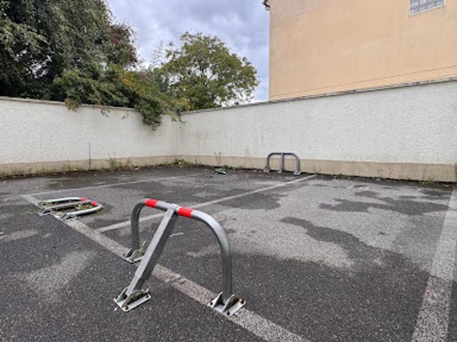 Garage vente à Torcy, Pontault-combault
