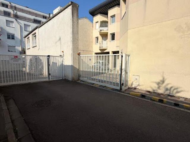 Garage vente à Reims