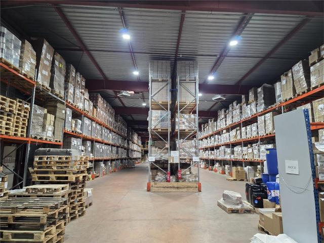 Local Commercial vente à Orléans, Chevilly