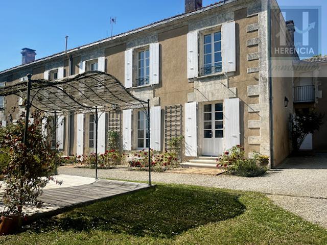 Maison vente à Confolens, Nouvelle-Aquitaine