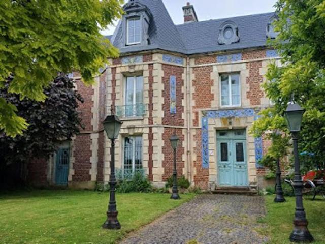 Maison vente à Centre Ville, Compiègne