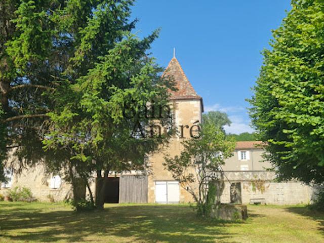 Maison vente à Condéon, Le Petit Maine