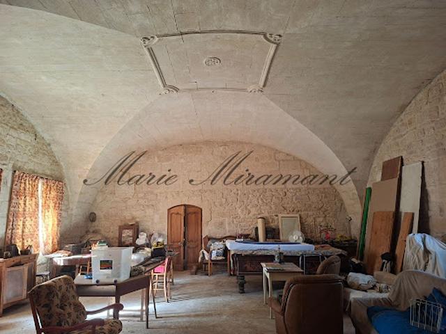 Maison vente à La Cavalerie, Arles