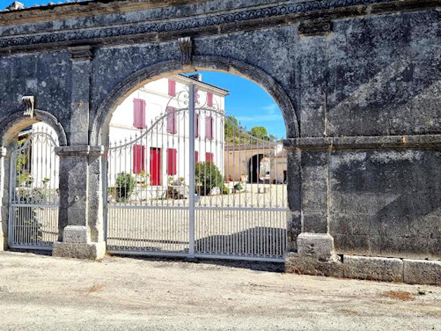 Maison vente à Cognac, Etriac