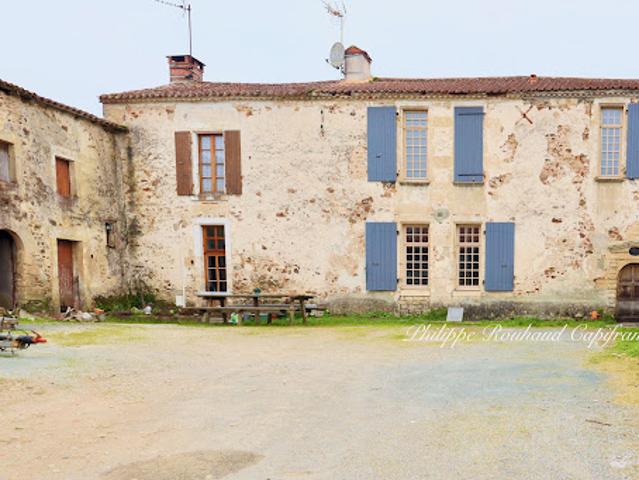 Maison vente à Fontenay-le-Comte, Mervent