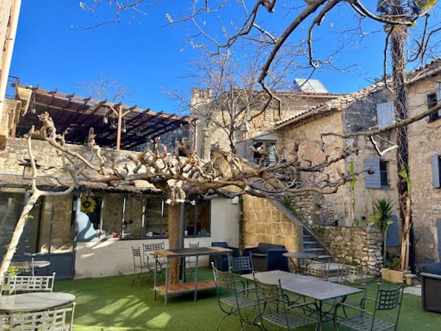 Maison vente à Nîmes, Collias
