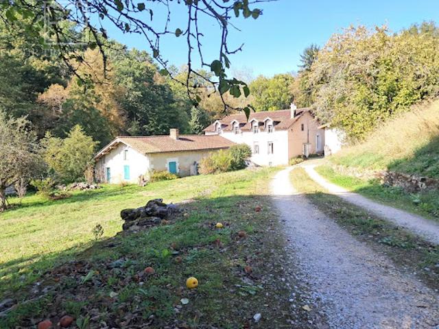 Maison vente à Nontron, Saint-martial-de-valette