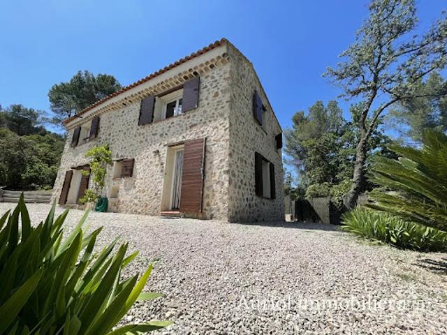 Maison vente à Saint-zacharie