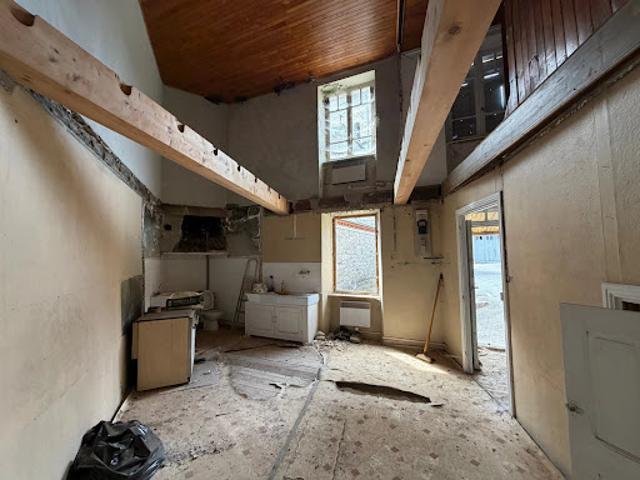 Maison vente à Les Frachisses, Nozières