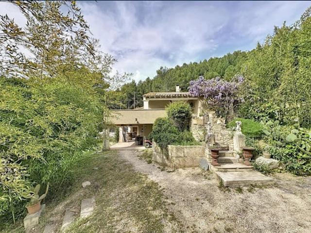 Maison vente à Apt, Cheval-blanc