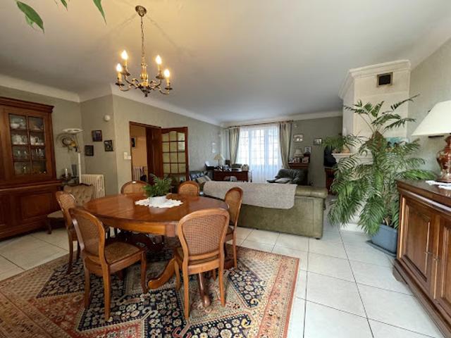 Maison vente à Chinon, Savigné-sur-lathan
