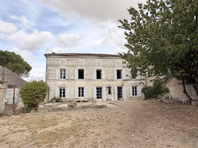 Maison vente à Saint-Jean-d'Angély, Poursay-garnaud
