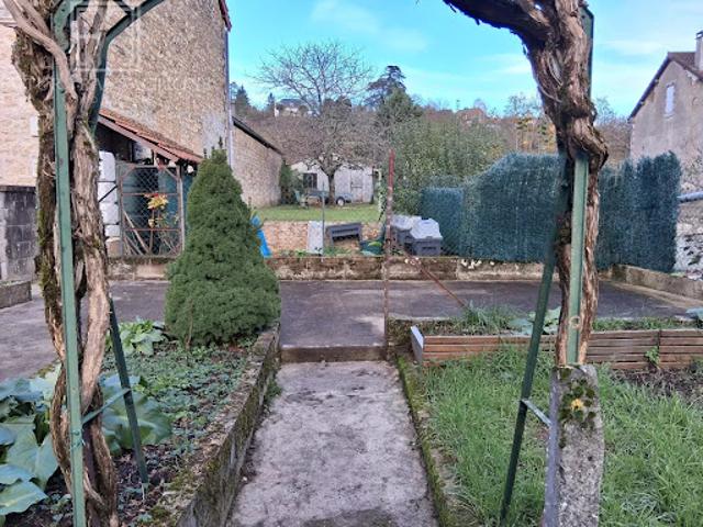 Maison vente à Nontron, Javerlhac-et-la-chapelle-saint-robert