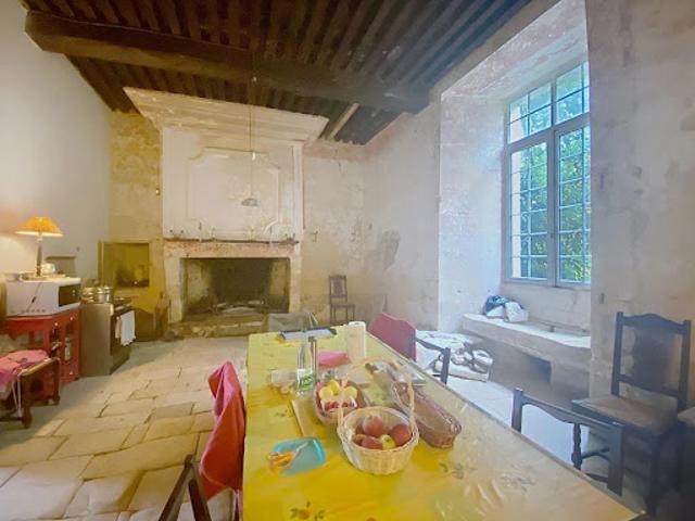 Maison vente à Saint-Jean-d'Angély, Saint-savinien