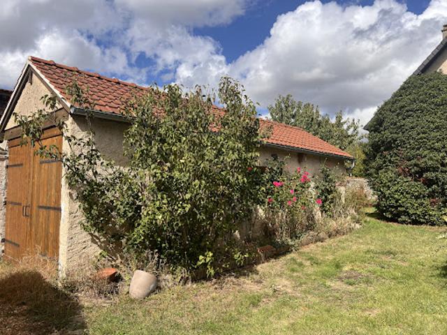 Maison vente à Dreux, Bû