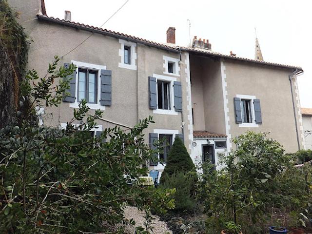 Maison vente à Confolens