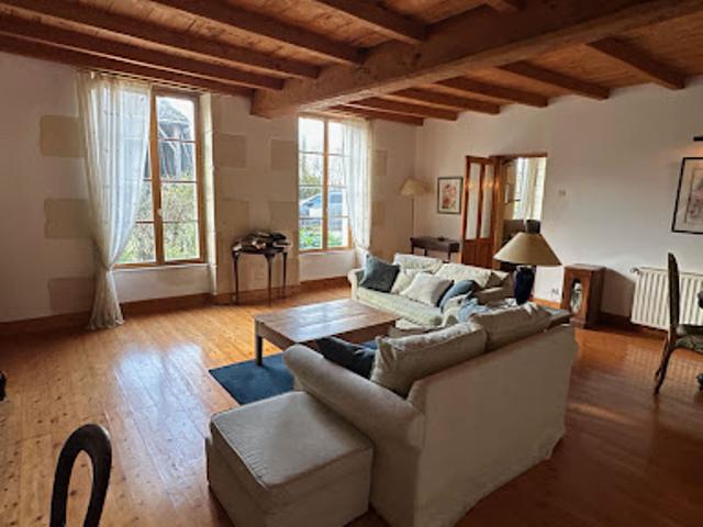 Maison vente à Saint-Jean-d'Angély, Blanzac-lès-matha