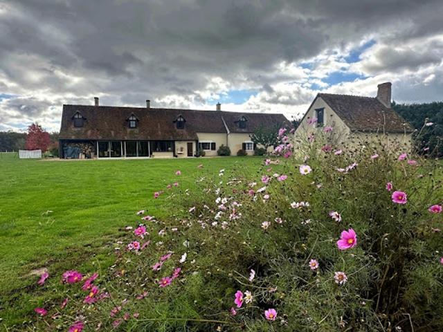 Maison vente à Launay, Cour-Cheverny