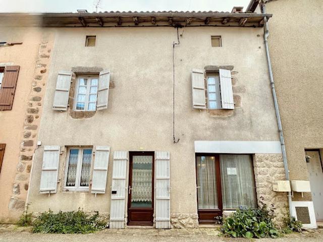 Maison vente à Lesterps, Charente