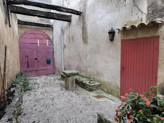 Maison vente à Carpentras, Venasque