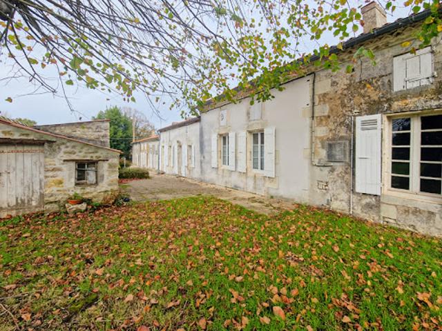 Maison vente à Rochefort, Moragne