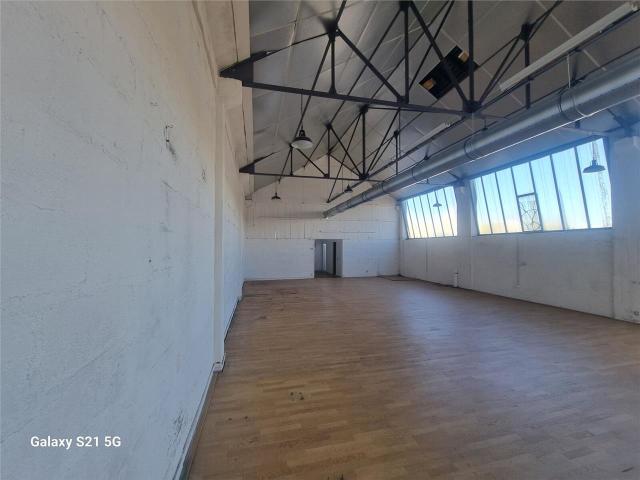 Bureau vente à Nantes