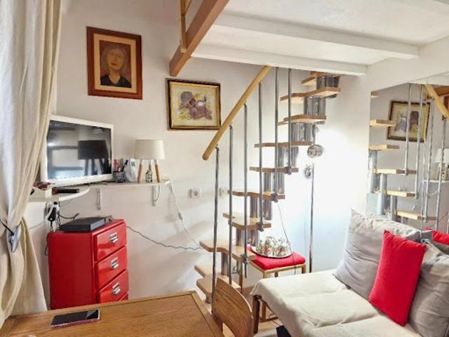 Studio vente à Paris, Quartier de l'Arsenal Studio vente à Paris, Quartier de l'Arsenal