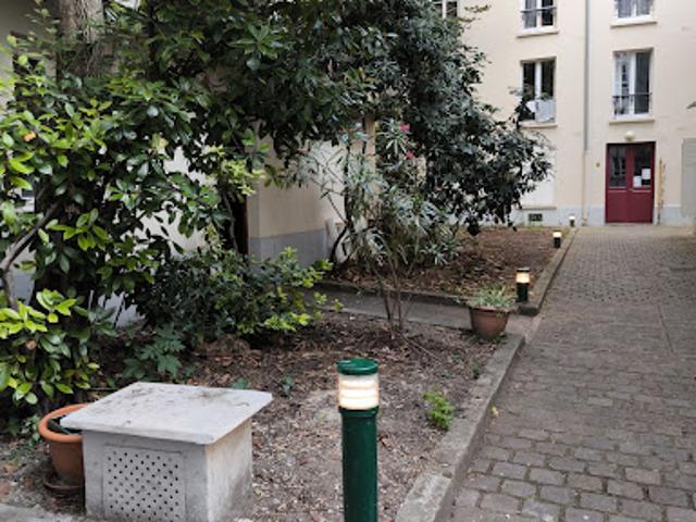 Studio vente à Paris, Quartier Saint-Lambert