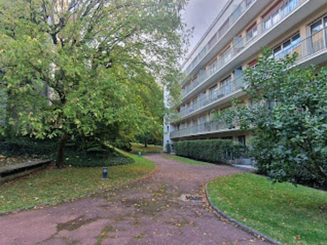 Studio vente à France métropolitaine, Versailles