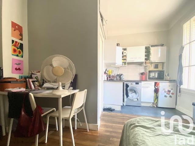 Studio vente à Versailles, Chantiers