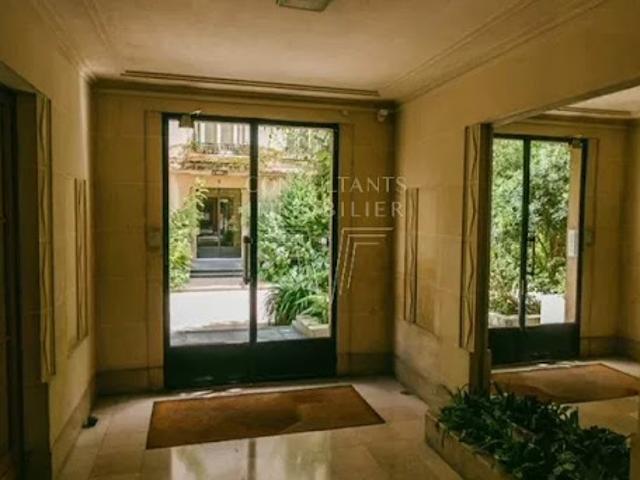 Studio vente à Paris, Île-de-France