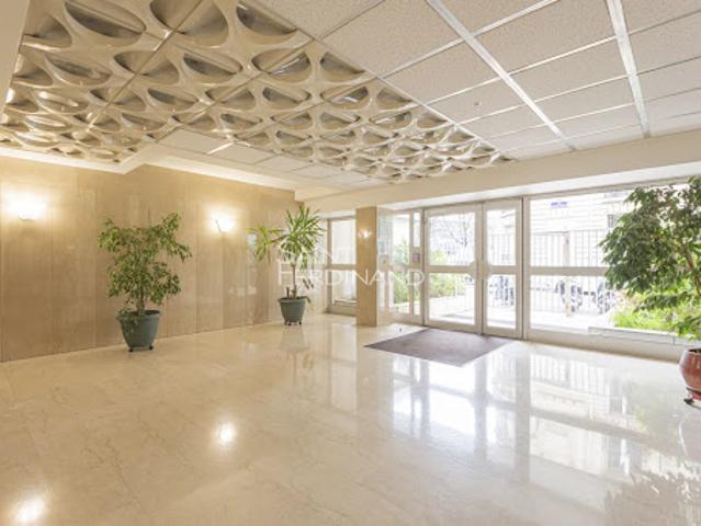 Studio vente à Paris, Île-de-France