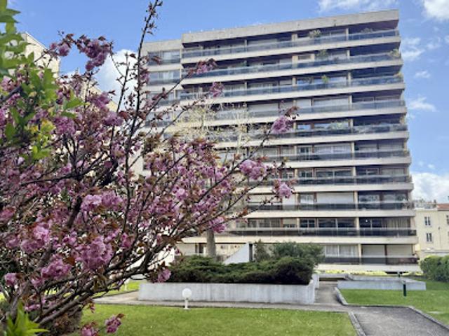 Studio vente à Paris, Île-de-France