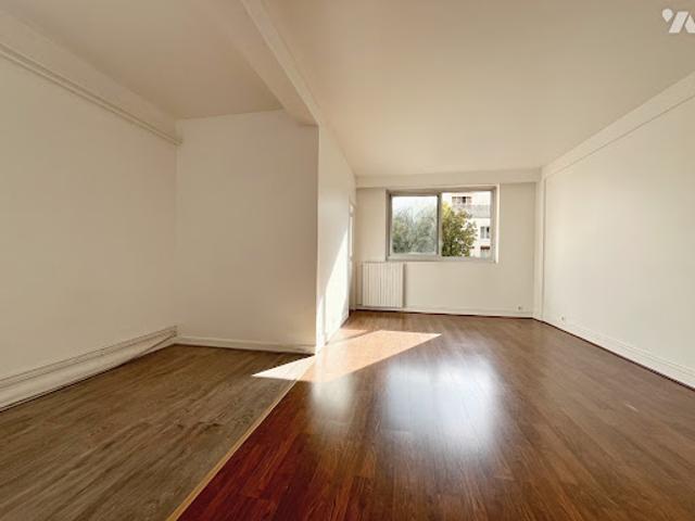 Studio vente à Paris, Île-de-France