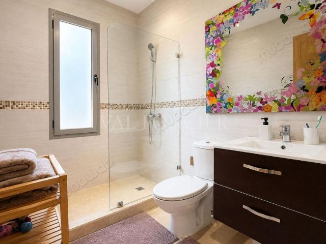 Villa vente à Bouskoura, Gharb-Chrarda-Beni Hssen