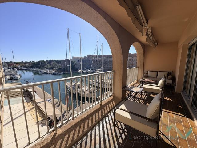Appartement vente à Arrondissement de Toulon, Hyères