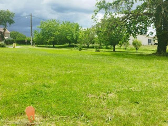 Terrain vente à Confolens, Chasseneuil-sur-bonnieure